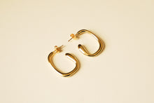Load image into Gallery viewer, Gold Square Hoop Earrings
